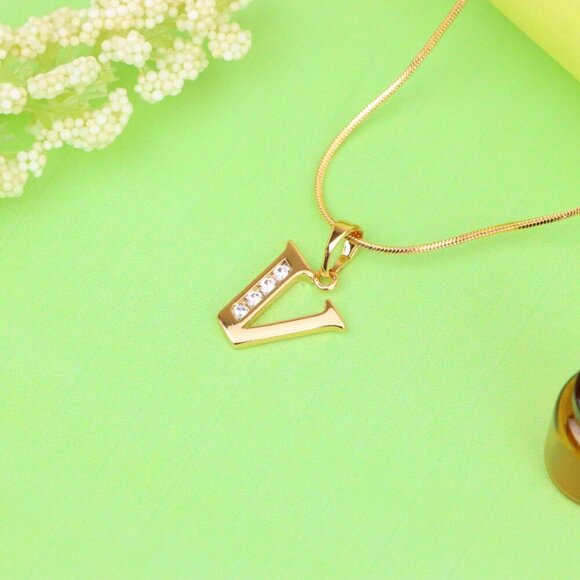 "Rose Gold Letter V Pendant with Sparkling Crystals – Chic Jewelry, XPPT1371 - Picture 3 of 13